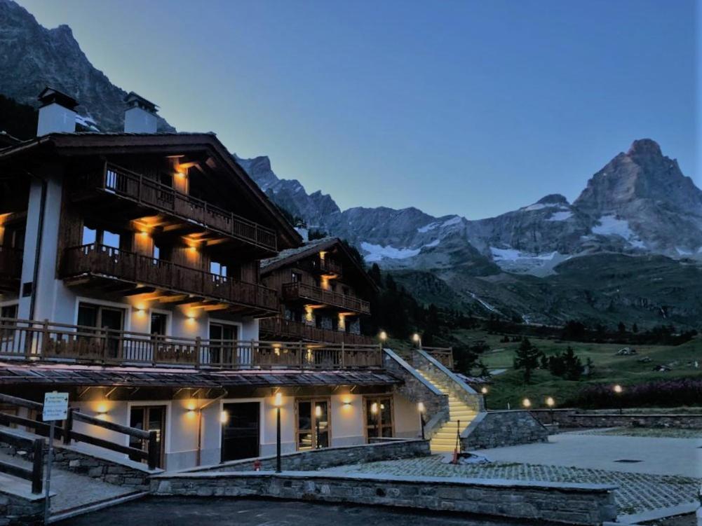 3 Chalets Aparthotel Breuil-Cervinia Exterior foto